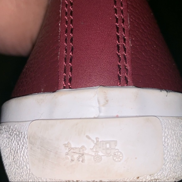 Coach - Picture 4 of 4